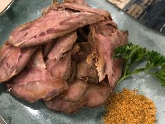 -衡哥肉铺