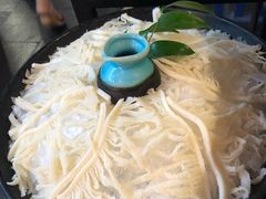 -尚尚仙·酸汤猪手·猪肚鸡火锅(华联万柳购物中心店)