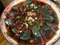 -苗侗地道红酸.酸汤鱼·酸汤牛肉