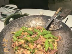 -费大厨辣椒炒肉(黄兴中心广场店)