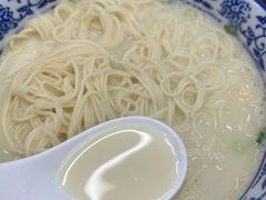 -雪琴面馆富安特色鱼汤面(城中花园店)