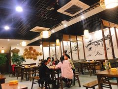 大堂-黄桷树曹家私房菜(江与城店)