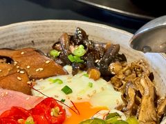 黑松露菌子焖饭-Ameigo梅果·云贵川bistro(长宁来福士店)