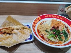 -魔都三兄弟酸辣粉·蘸卤炸串(虹桥万科店)