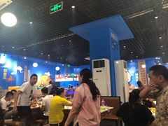 大堂-大师兄酱骨火锅