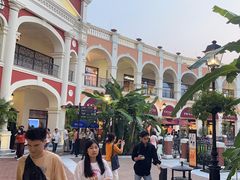 -佛罗伦萨小镇广佛名品奥特莱斯(疏港路店)