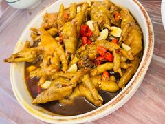 红烧鸡脚-羊子两室一厅(八一广场店)