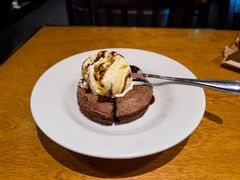 巧克力布朗尼搭香草冰淇淋丸子-Texas Roadhouse(世纪汇广场店)