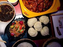 -多嘴超级肉蟹煲(杉杉国潮主题店)