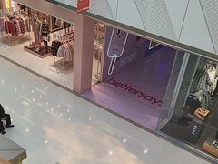 -万达广场(南昌红谷滩店)