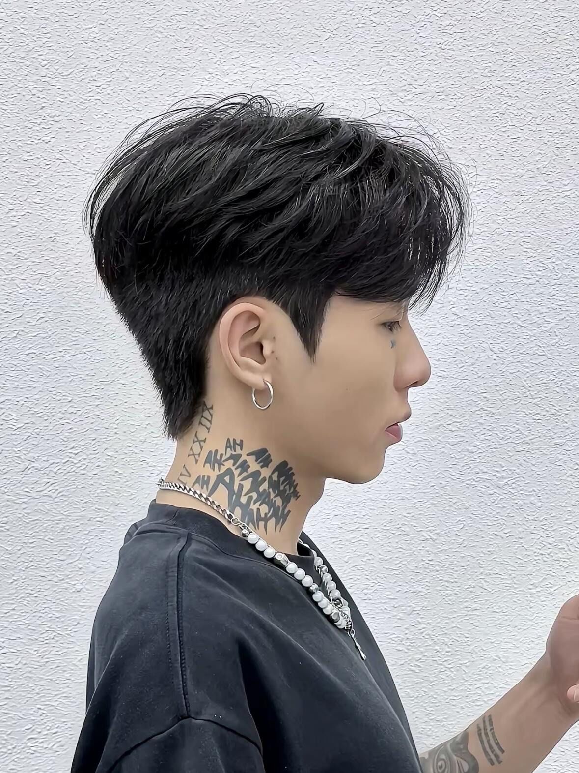 潮流男短发look