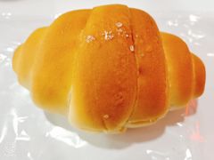 海盐黄油卷-风车面包