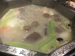 -佬土鹅肠火锅(扬中步行街店)