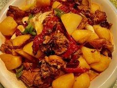 新疆大盘鸡-巴扎美食·新疆菜·西域歌舞表演餐厅(新疆大厦店)