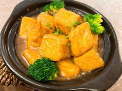 自制鲍汁豆腐煲-李记潮汕砂锅粥(营福路店)