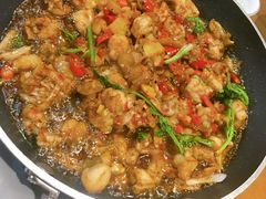 干锅香辣牛蛙-常株潭湖南菜(水木丹华店)