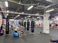 -FIGHTMAN格斗俱乐部(长宁临空店)