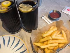 -必胜客(尹山湖歌林公园店)