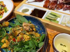 -老滇山寨•云南特色菜•地方菜•民族风情歌舞表演(金碧店)