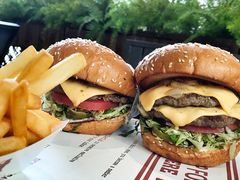 -The Habit Burger Grill 哈比特汉堡(爱琴海店)