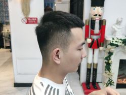 -沐染造型专业烫发染发