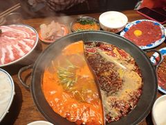 -萍姐火锅·公路夜市(武汉首店)