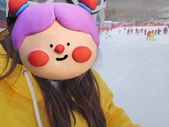 -亚布力新体委滑雪场