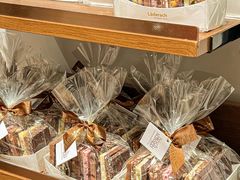 -Laderach 莱德拉(上海环贸iapm店)