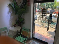 -津椰本·海南正宗椰奶清补凉(店一店)