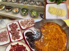 -毛辣果·贵州红酸汤牛肉火锅(西单店)