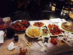-巴厘龙虾·榜首油焖大虾(音乐学院·沿江酒馆店)