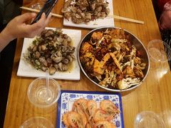 -老东镇啤酒屋海鲜加工·蒸汽海鲜·海鲜烧烤(台东店)