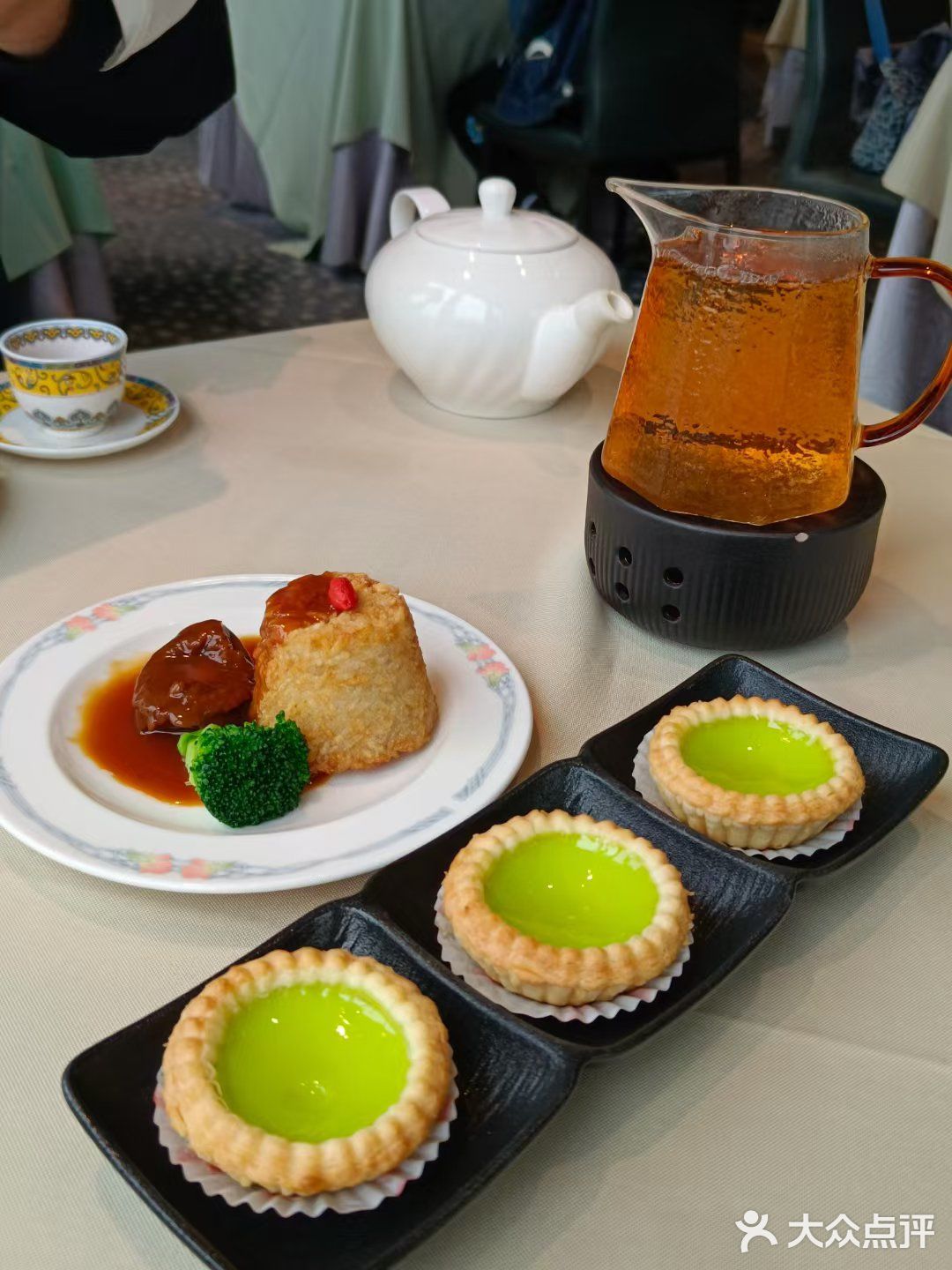 早茶时光的优雅伴侣