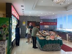 -今鲜源酒店·海鲜锅贴青岛菜(新湛路店)