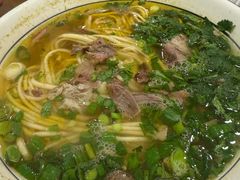 -杨记清芳牛肉拉面(宝龙广场店)