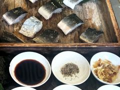 -围炉肉舍•炭烤活鳗•丹东海鲜烤肉(步行街店)