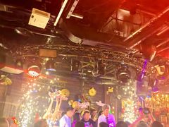 -滨海欢乐昔唐酒吧(财富星座店)