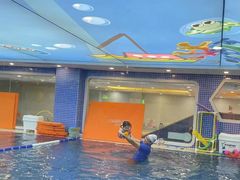 -戊辰亲子游泳俱乐部