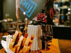 餐前包-AZUL by FUEL蓝色·法式酒馆(琶醍店)