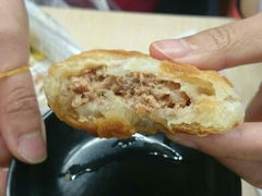 榨菜鲜肉月饼-王家沙点心店(南京西路总店)
