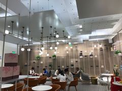 大堂-奈雪的茶(市百一店)