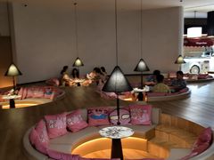 -涨巢·潮玩水疗局