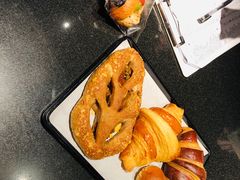 -Salon de The de Joel Robuchon(外滩18号店)