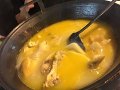 -鲜入围煮花胶鸡海鲜火锅