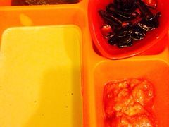 小窝头炭火铜锅-小窝头炭火铜锅