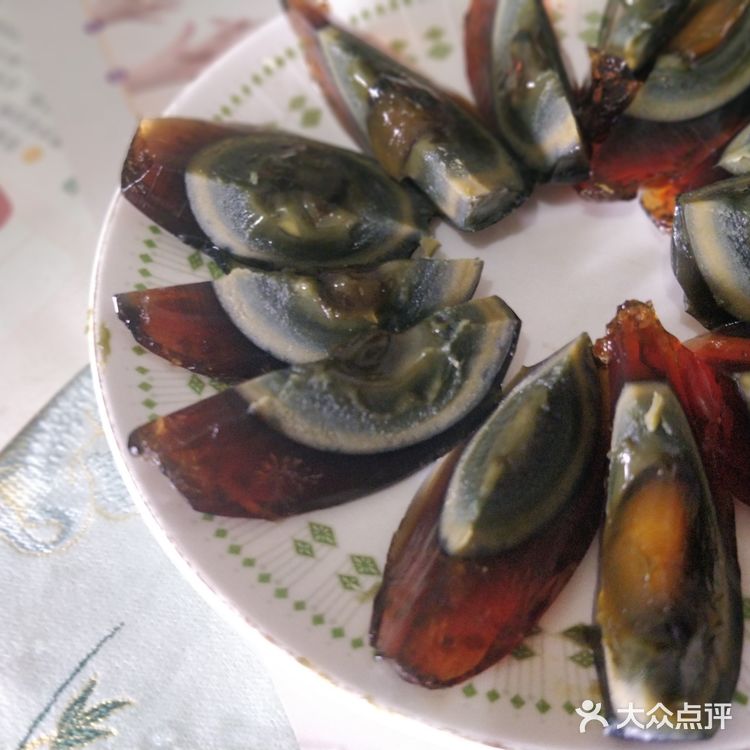 凉拌皮蛋，炎炎夏日里的开胃小菜