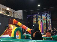 -嘿哟动霸CHUA·新潮玩运动娱乐中心·蹦床滑冰团建乐园