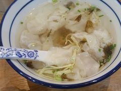 榨菜肉小馄饨-景芳周大姐(国大城市广场店)