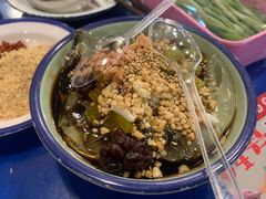 -马路边边串串香形象店(磐石路店)