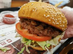 -The Habit Burger Grill 哈比特汉堡(世博店)